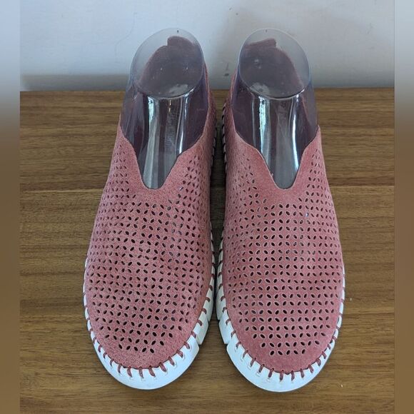 Jeffrey Campbell Tiles Slip-On Pink Perforated Sneakers sz 8 EUC - Picture 10 of 10